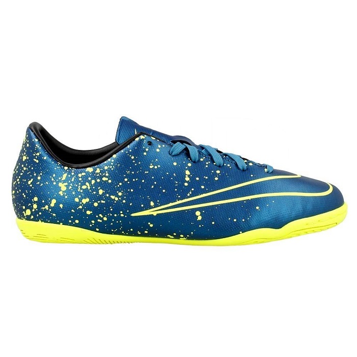 Детски футболни обувки - NIKE MERCURIAL VICTORY V IC