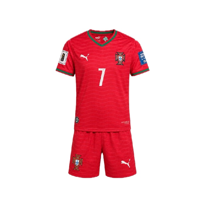 ДЕТСКИ ФУТБОЛЕН ЕКИП – PUMA FC PORTUGAL RONALDO 7